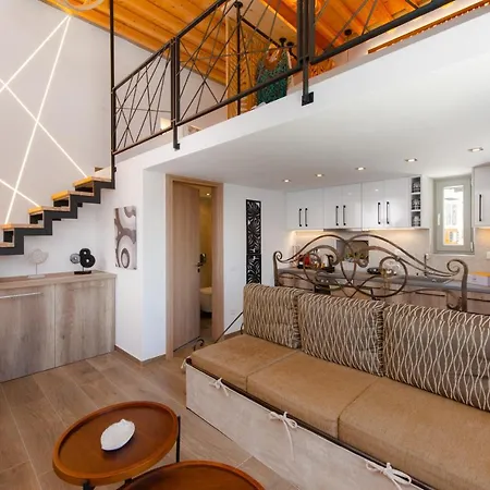 Sunset Coast House - Stone Vathi (Sifnos)