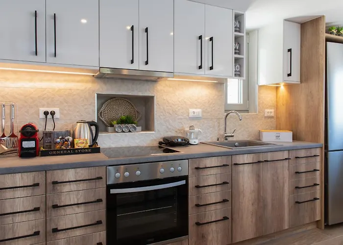 Sunset Coast House - Stone