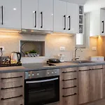 Sunset Coast House - Stone