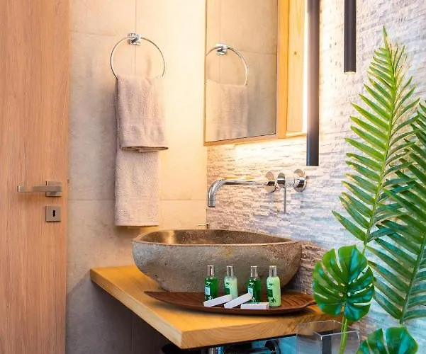 Sunset Coast House - Stone