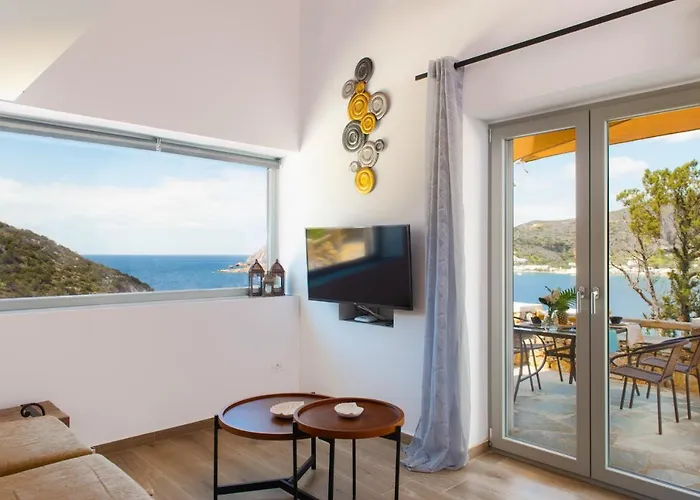 Sunset Coast House - Stone Tatil Evi