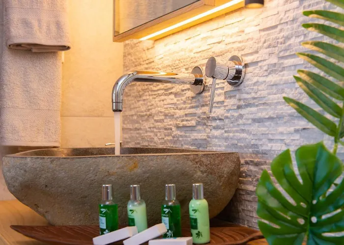 Sunset Coast House - Stone بيت للعطل