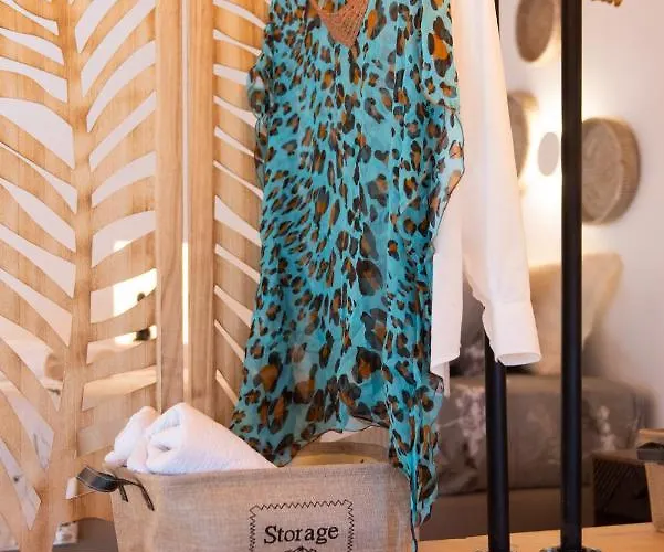 Sunset Coast House - Stone بيت للعطل