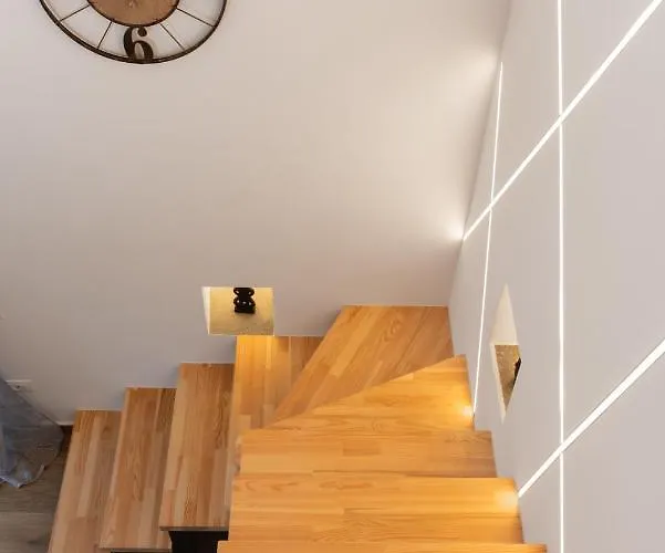 Sunset Coast House - Stone * فاثي